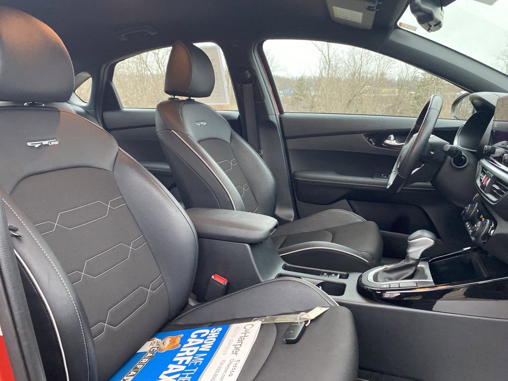 Certified 2024 Kia Forte GT-Line image 11