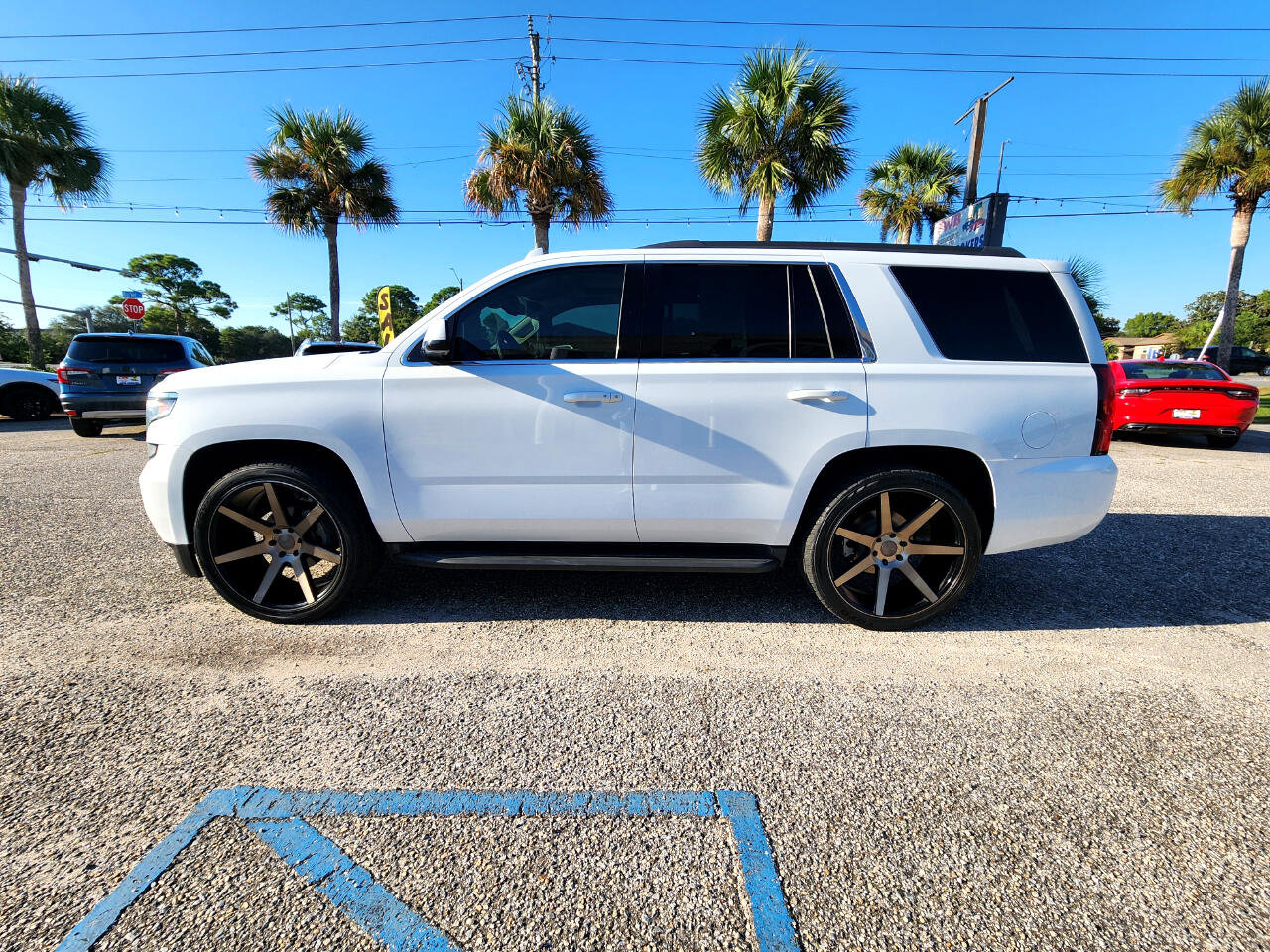 Used 2016 Chevrolet Tahoe LT image 2