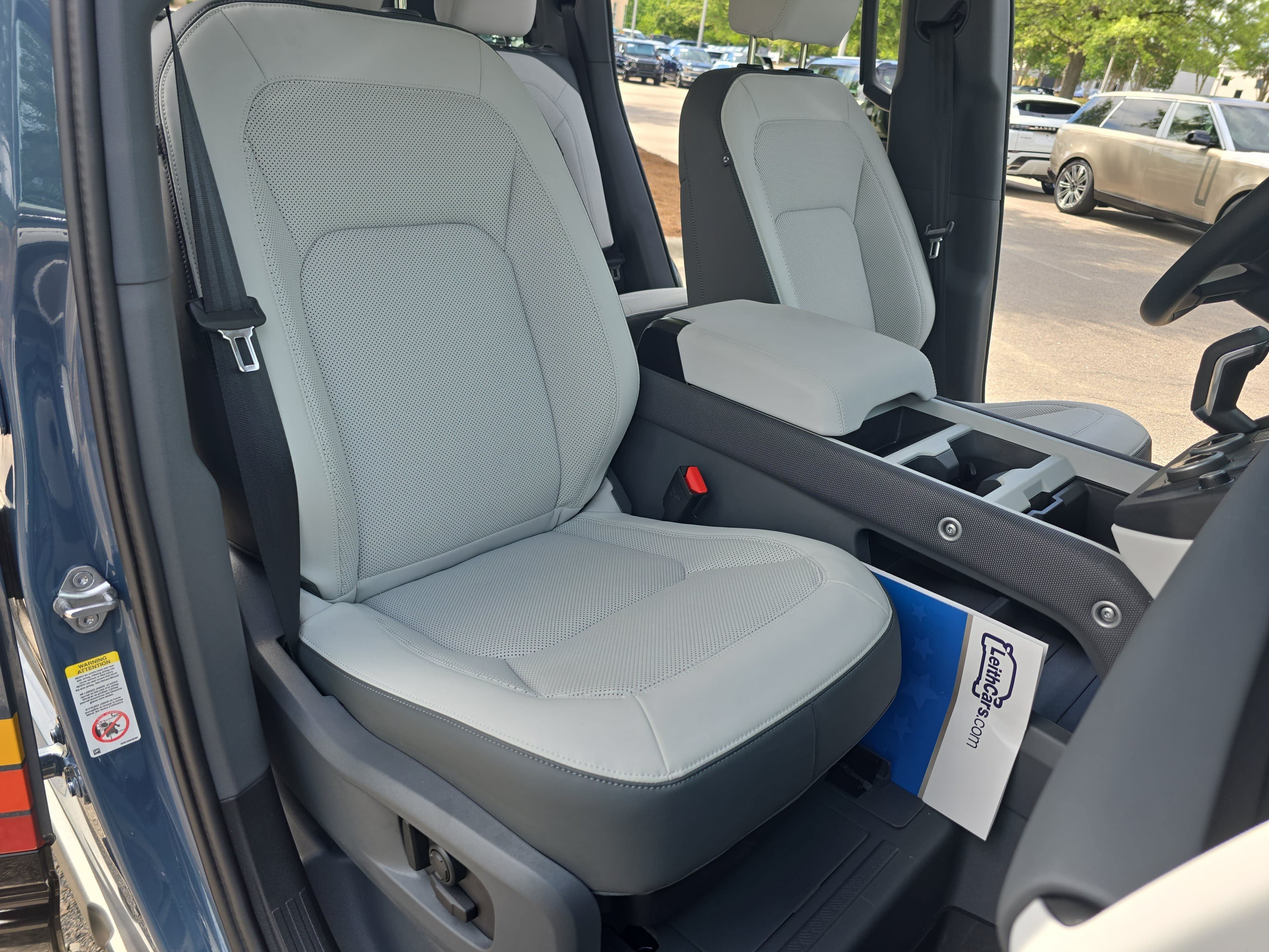 Certified 2025 Land Rover Defender 110 S AWD/4WD image 10