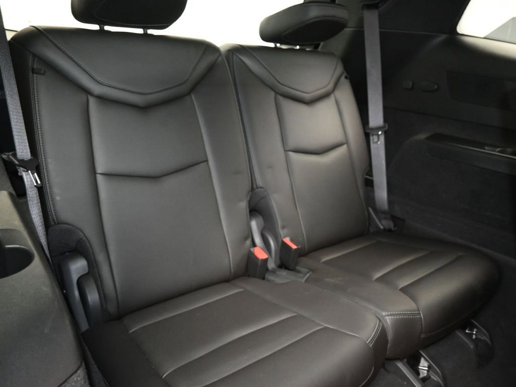 Used 2023 Cadillac XT6 Luxury image 46