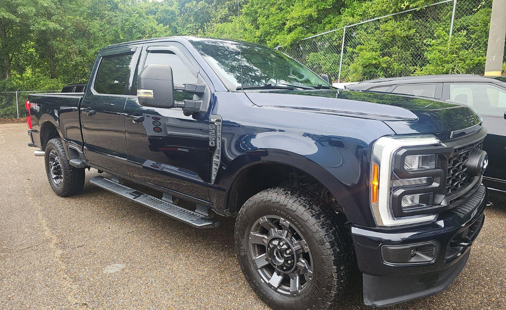 Used 2023 Ford F250 XLT w/ XLT Premium Package AWD/4WD image 1