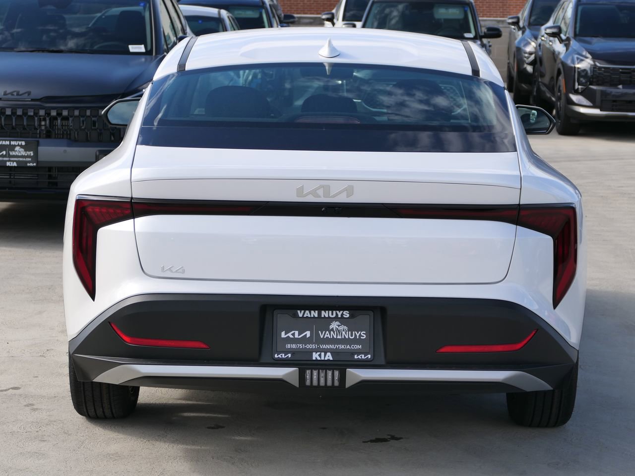 New 2025 Kia K4 LXS image 4