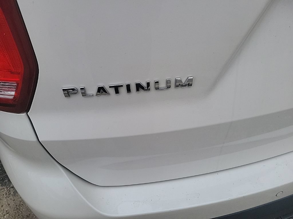 Used 2017 Ford Explorer Platinum AWD/4WD image 18