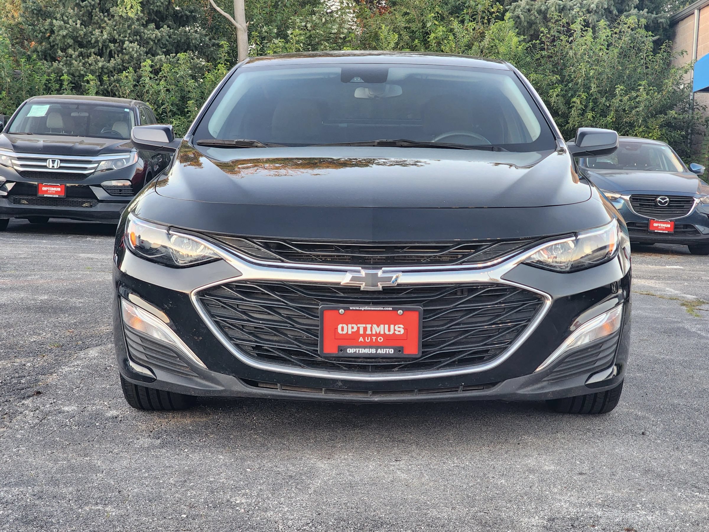 Used 2025 Chevrolet Malibu RS FWD image 2