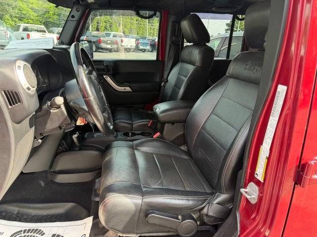 Used 2012 Jeep Wrangler Unlimited Sahara w/ Dual Top Group AWD/4WD image 14