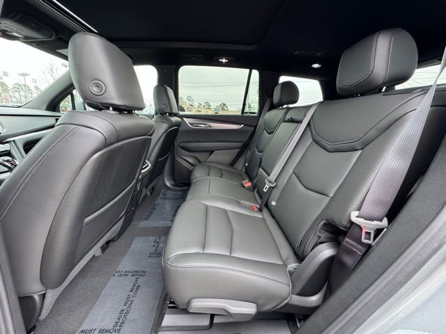 New 2025 Cadillac XT6 Luxury w/ LPO, Premium Carpet Package AWD/4WD image 36