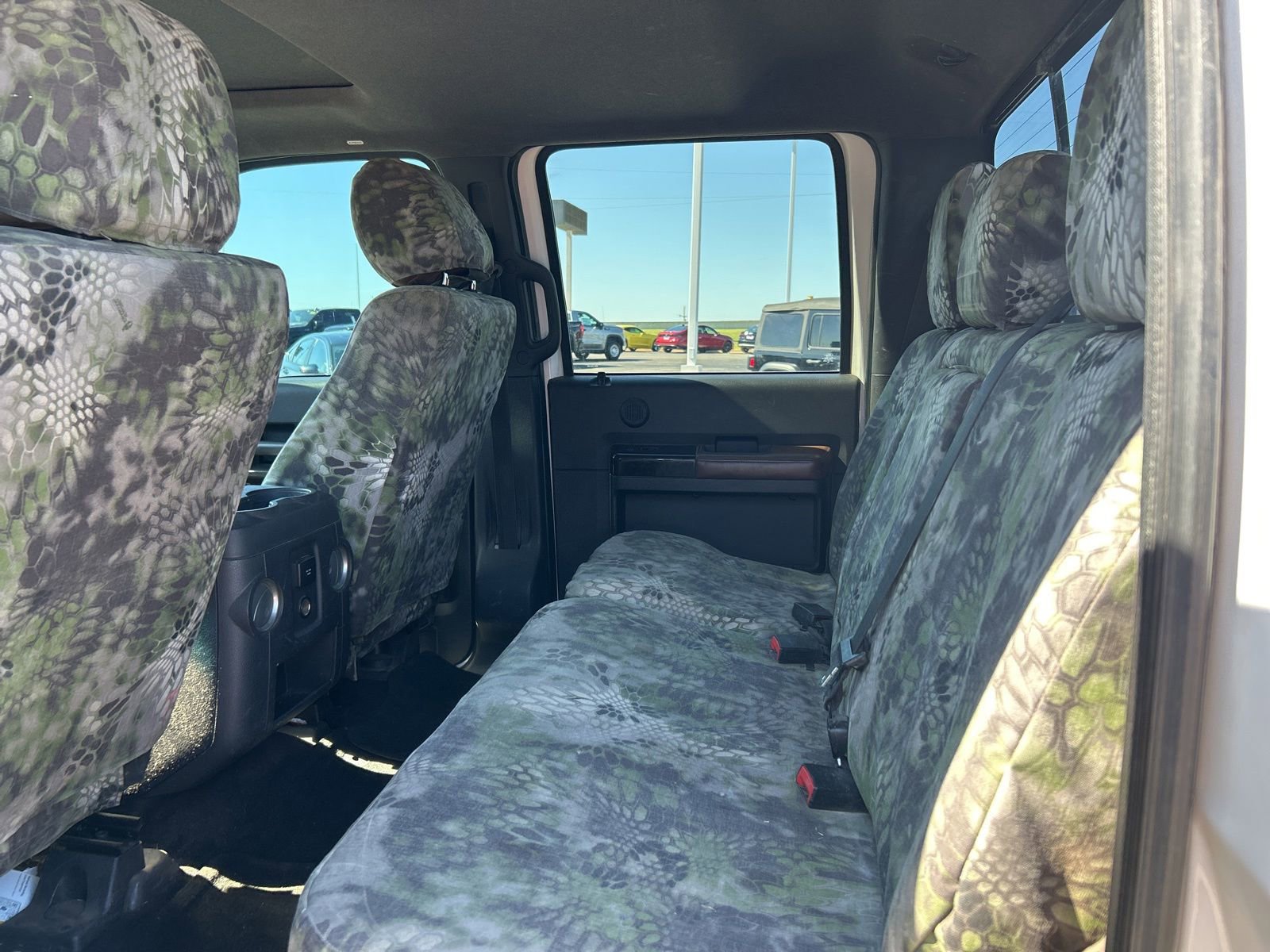 Used 2015 Ford F250 Platinum w/ FX4 Off-Road Package AWD/4WD image 10