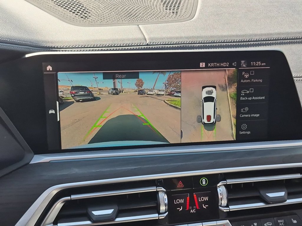 Used 2022 BMW X7 xDrive40i w/ Premium Package AWD/4WD image 15