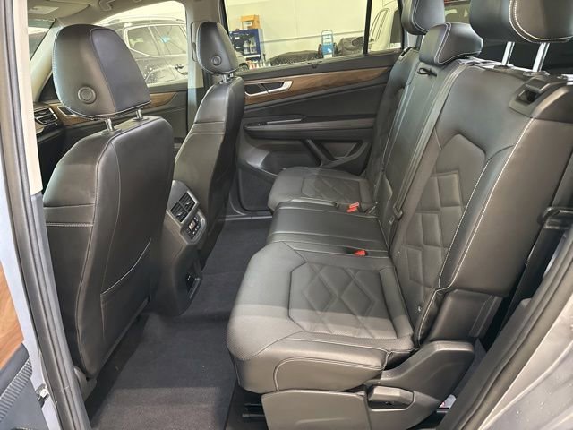 Used 2024 Volkswagen Atlas SE image 25