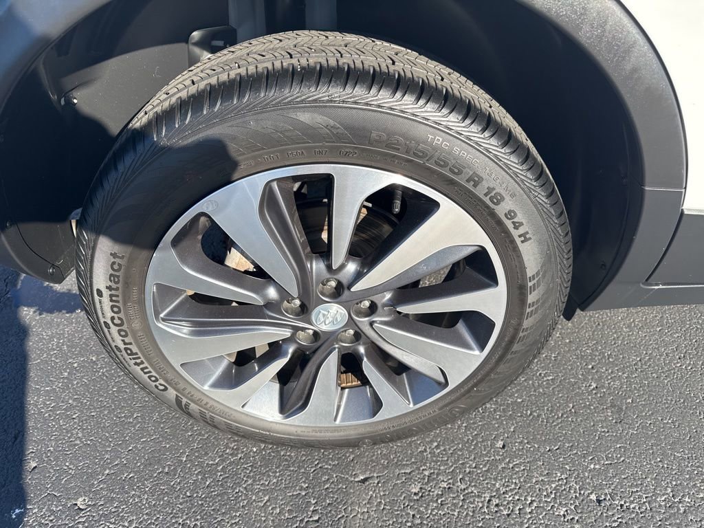 Certified 2022 Buick Encore Preferred w/ Safety Package image 27