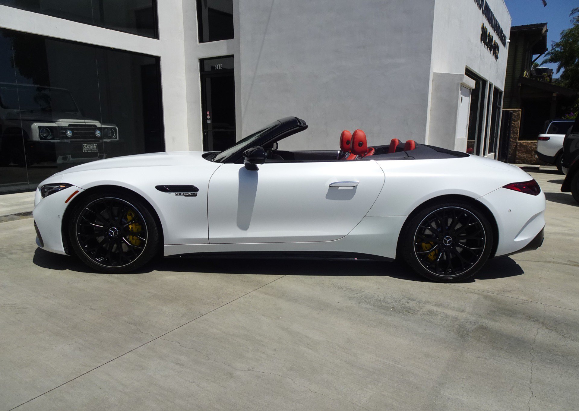 Used 2022 Mercedes-Benz SL 63 AMG 4MATIC w/ Driver Assistance Package image 4