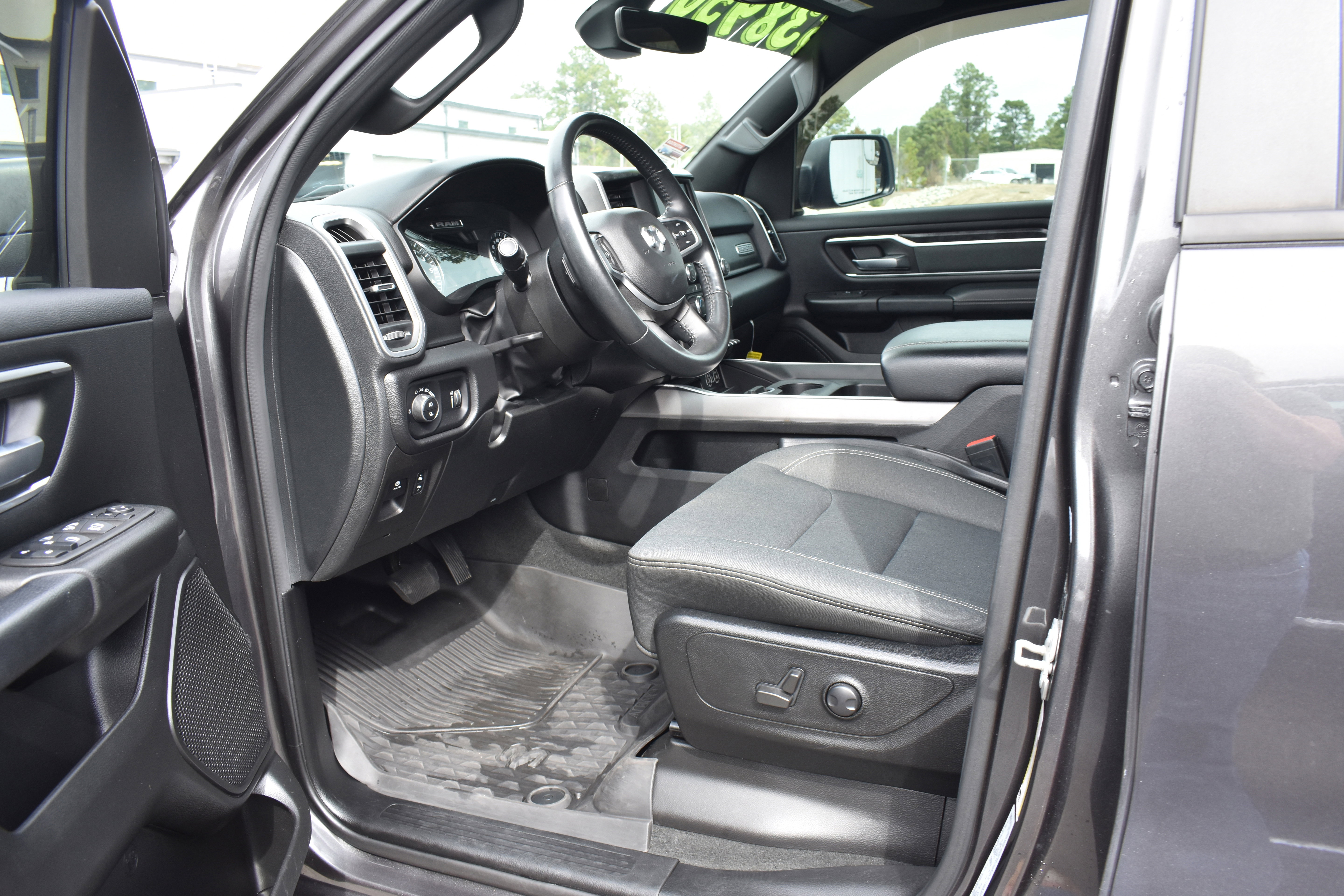 Used 2022 RAM 1500 Big Horn image 12