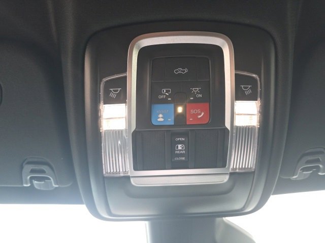 New 2026 RAM 1500 4x4 Crew Cab image 28