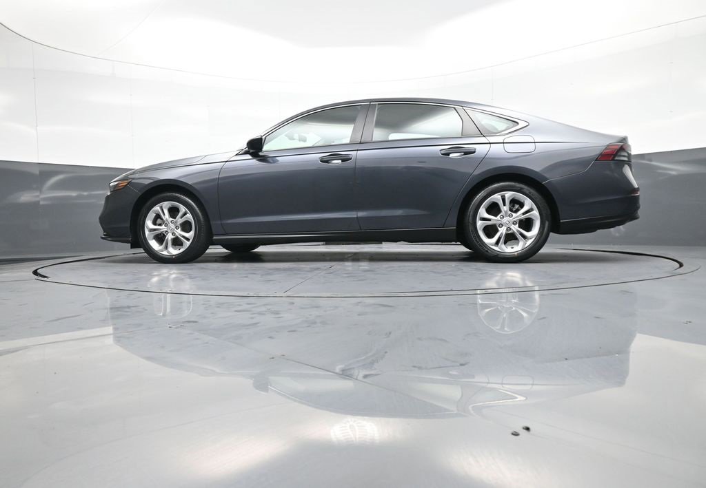 Certified 2023 Honda Accord LX image 32