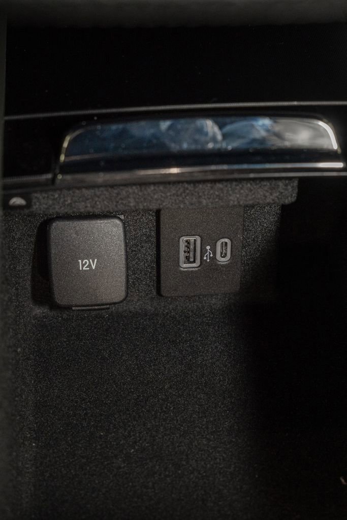 Used 2020 Lincoln Corsair FWD w/ Equipment Group 101A image 16