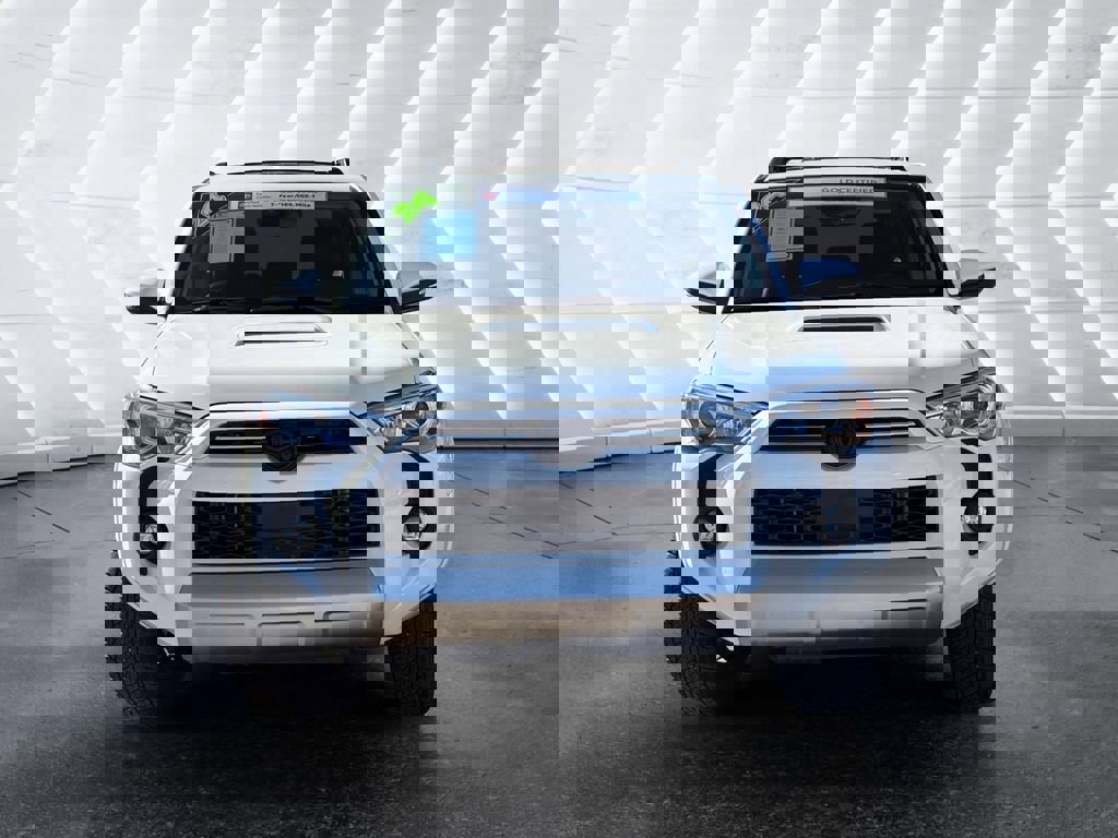 Used 2024 Toyota 4Runner TRD Off-Road Premium image 2