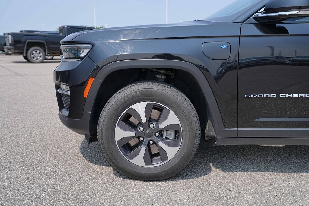 Used 2024 Jeep Grand Cherokee Limited 4xe AWD/4WD image 11