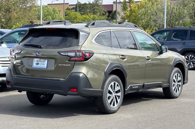 Used 2025 Subaru Outback Premium w/ Popular Package #1 image 4