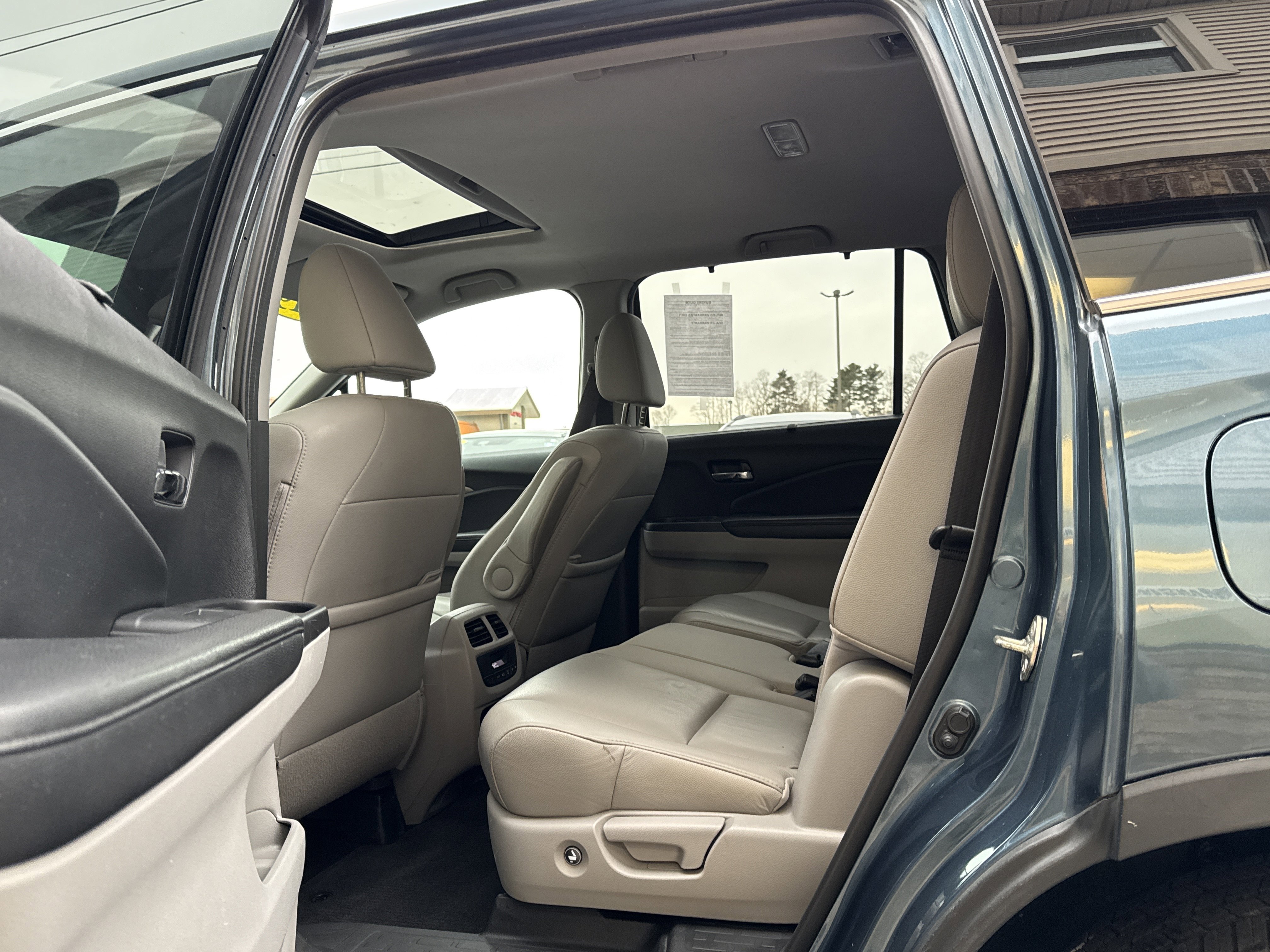 Used 2019 Honda Pilot EX-L image 10