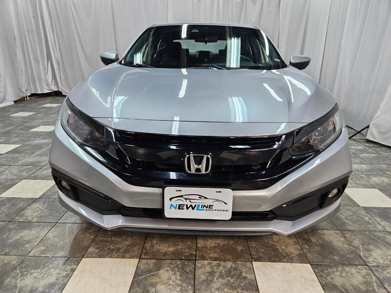 Used 2019 Honda Civic Sport image 3