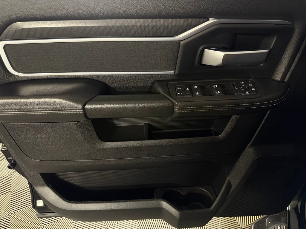 Used 2025 RAM 2500 Big Horn AWD/4WD image 22