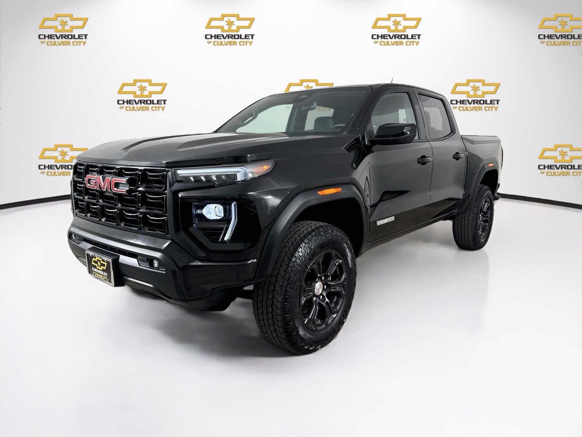 Used 2023 GMC Canyon Elevation w/ Elevation Premium Package RWD image 3