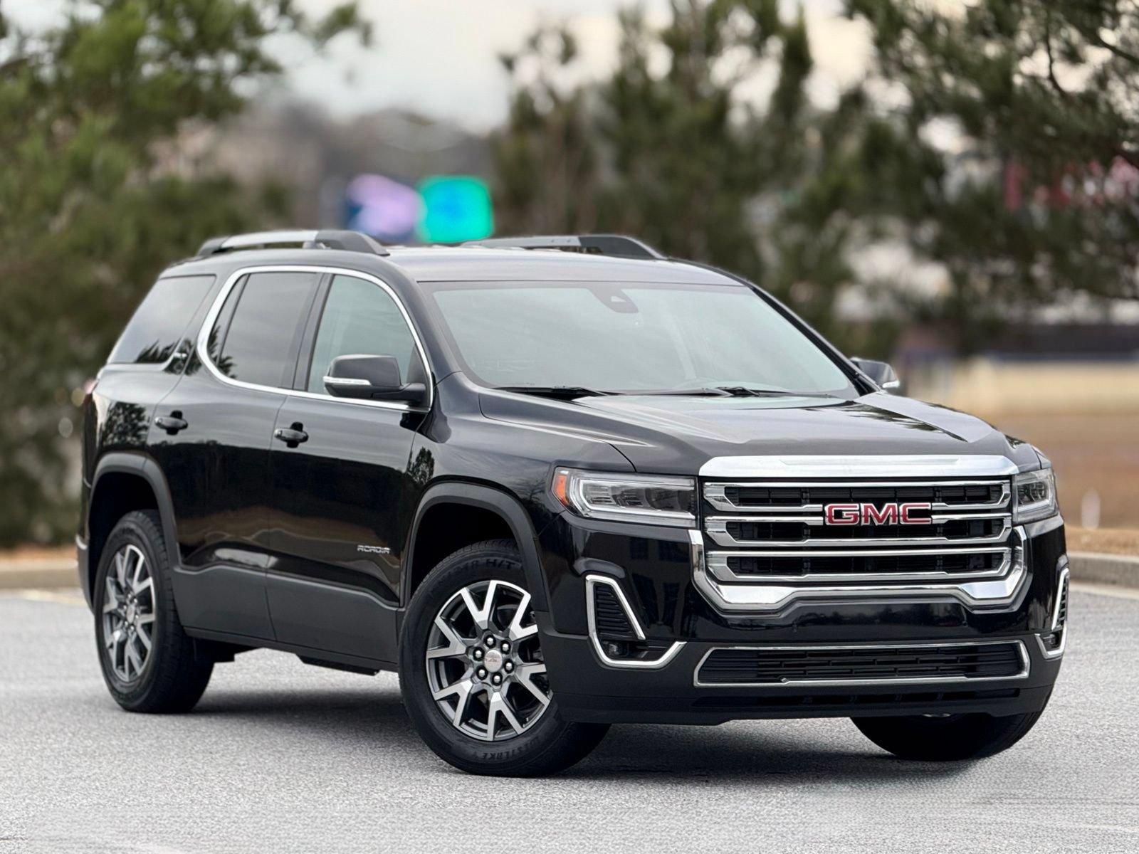 Used 2023 GMC Acadia SLT FWD image 12