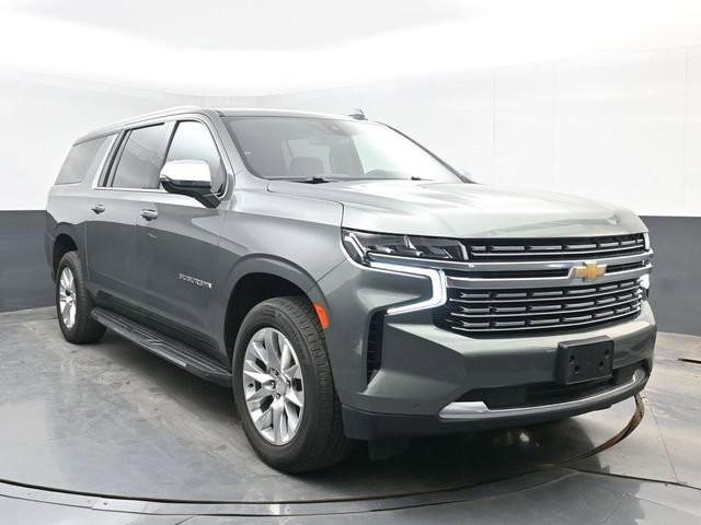 Used 2023 Chevrolet Suburban Premier image 2