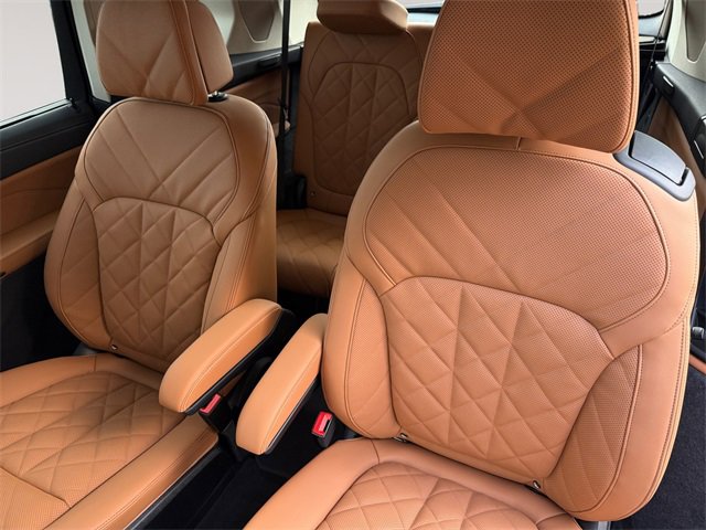 New 2026 BMW X7 xDrive40i w/ Premium Package image 13