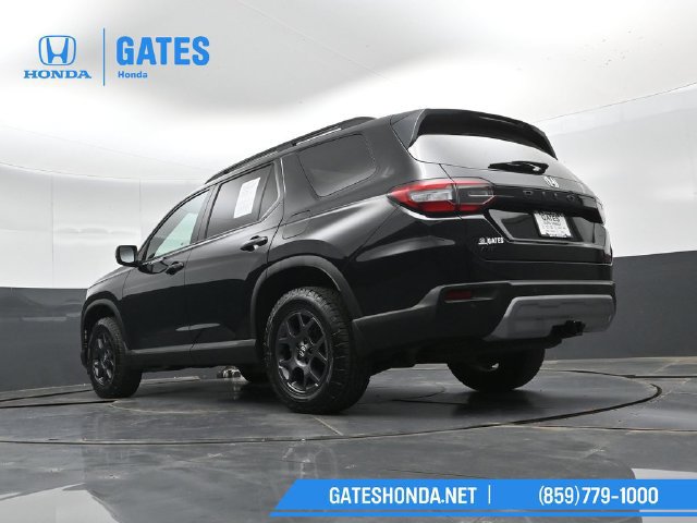 Certified 2025 Honda Pilot TrailSport image 46