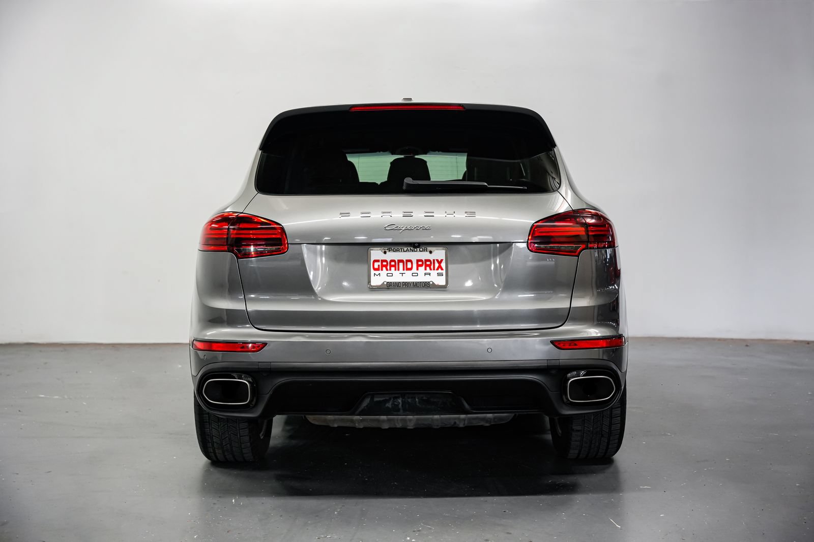Used 2015 Porsche Cayenne Diesel AWD/4WD image 4