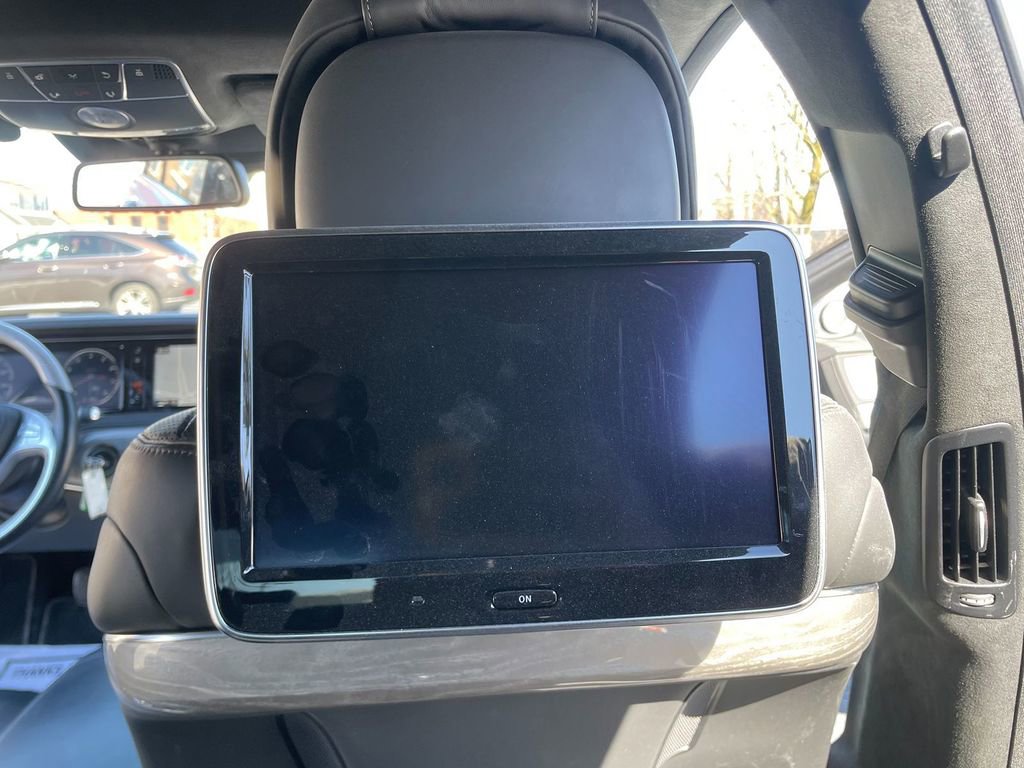 Used 2016 Mercedes-Benz S 550 4MATIC Sedan image 28