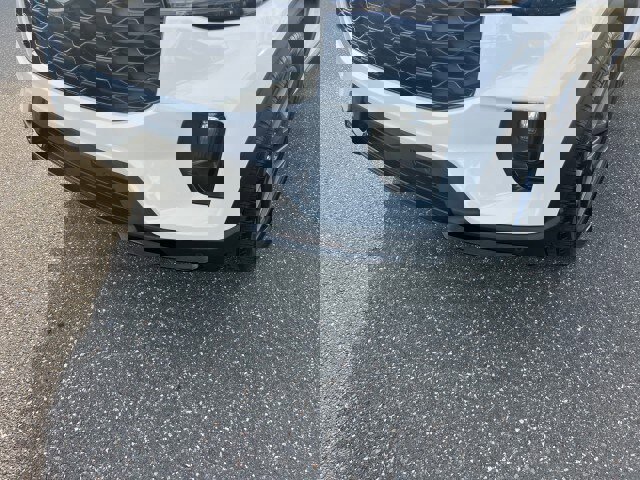 Certified 2025 Ford Explorer ST-Line w/ ST-Line Street Pack image 33