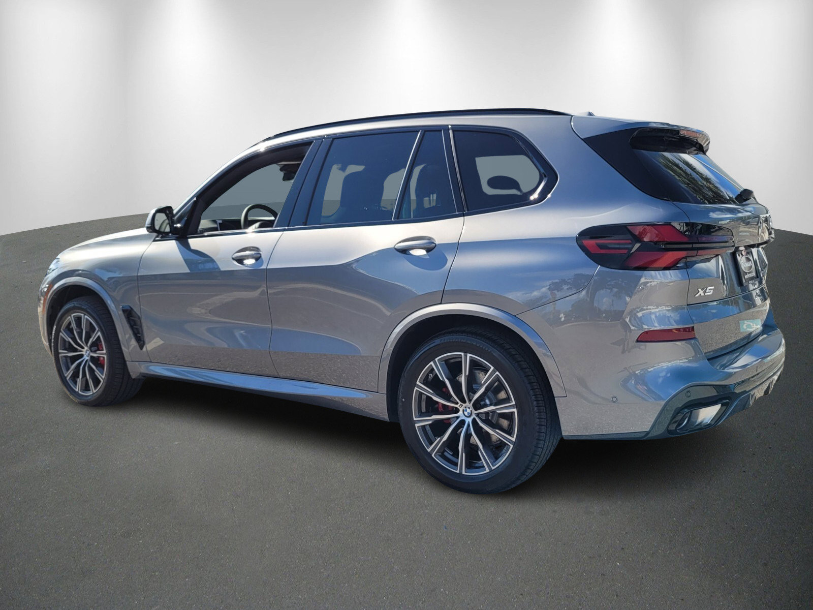 New 2026 BMW X5 sDrive40i w/ M Sport Package image 5