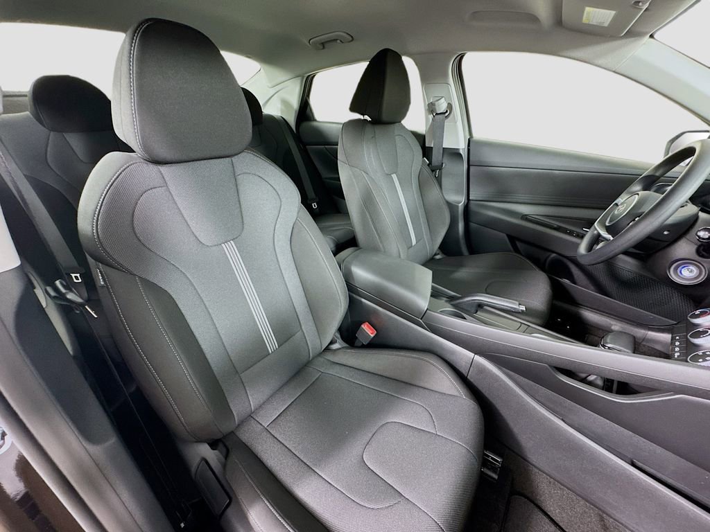 New 2026 Hyundai Elantra SE image 27