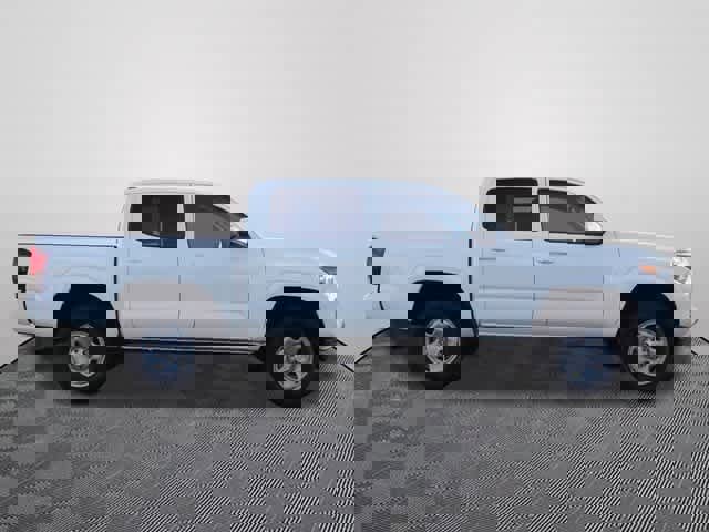 Used 2023 Toyota Tacoma SR image 4
