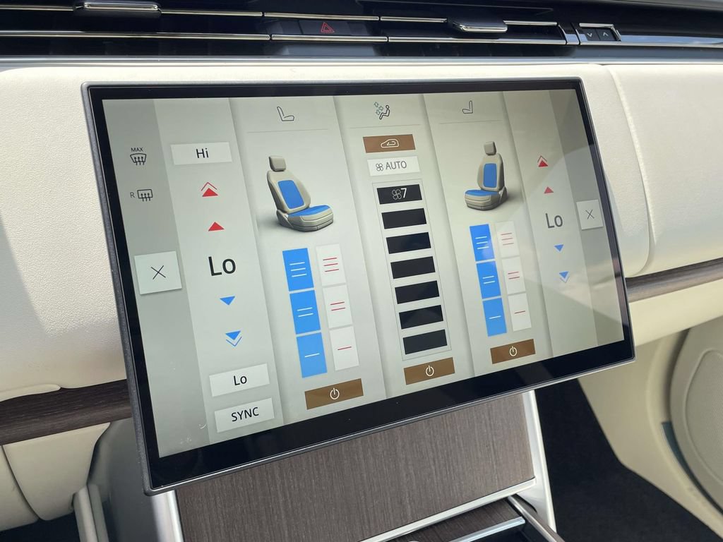 New 2026 Land Rover Range Rover SE AWD/4WD image 30