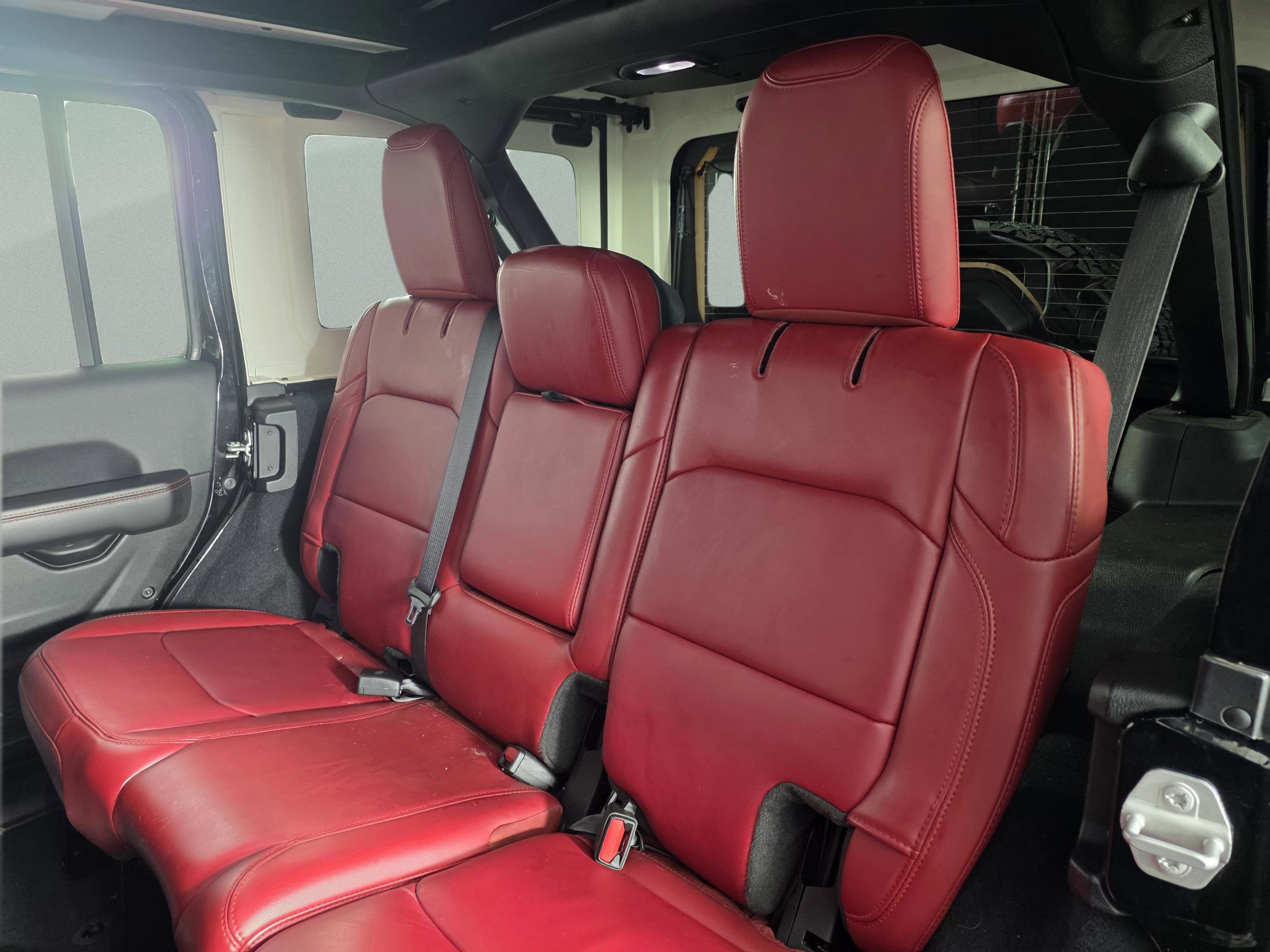 Used 2024 Jeep Wrangler Unlimited Rubicon 392 image 29