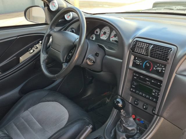 Used 2001 Ford Mustang Cobra RWD image 13