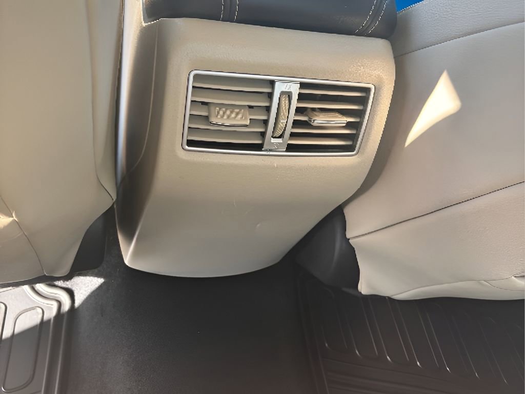 Used 2021 Nissan Maxima 3.5 SV w/ Floor Mat Group FWD image 27