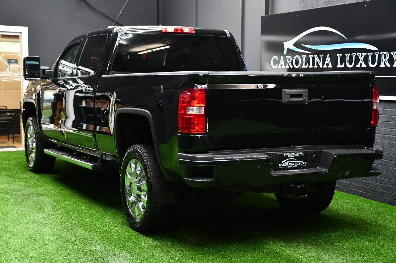 Used 2019 GMC Sierra 2500 Denali w/ Duramax Plus Package AWD/4WD image 3