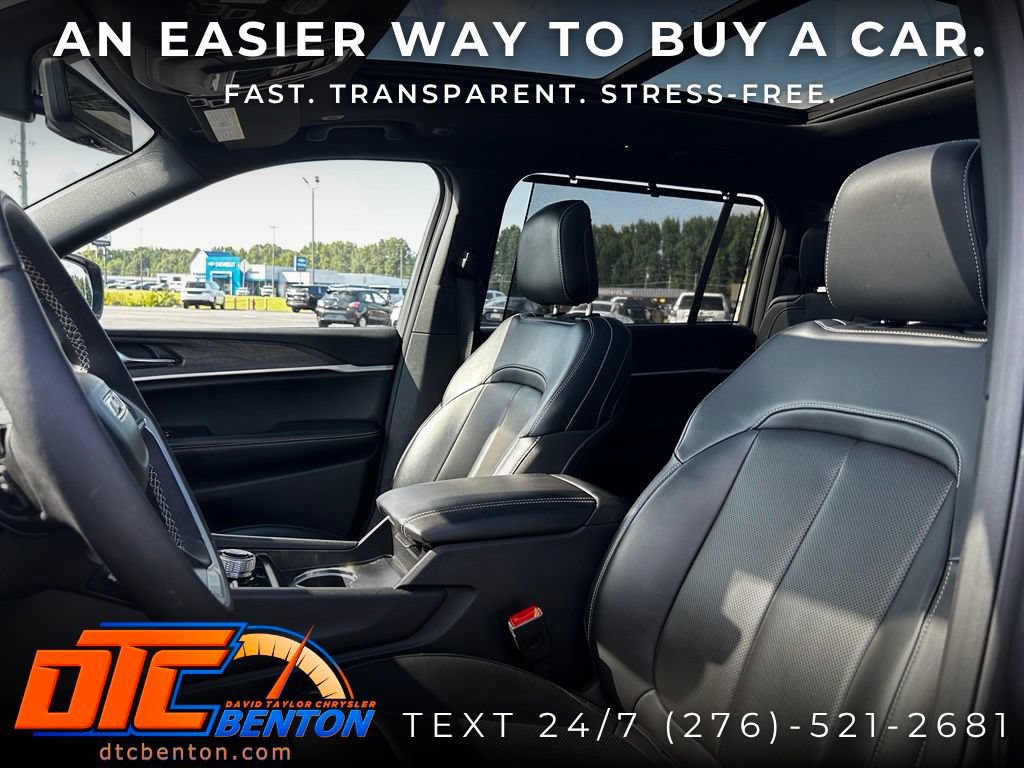 Used 2025 Jeep Grand Cherokee L Limited w/ Luxury Tech Group II AWD/4WD image 9