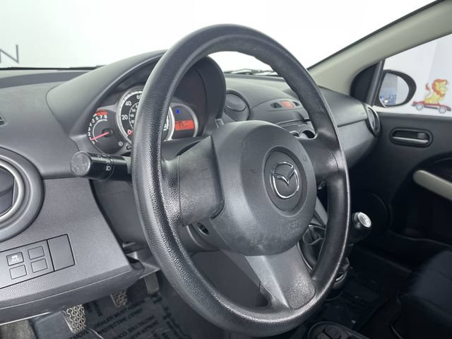 Used 2013 MAZDA MAZDA2 Sport FWD image 27