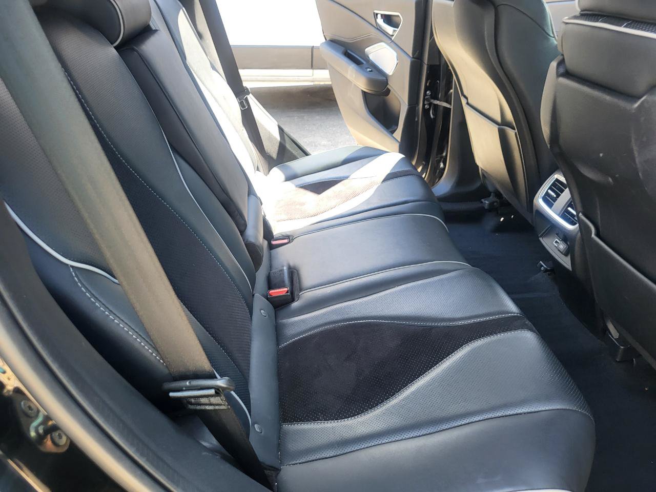 Used 2020 Acura RDX w/ Advance Package FWD image 35