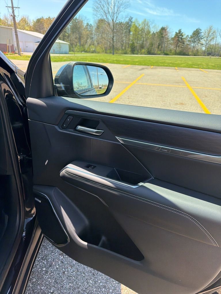 New 2026 GMC Acadia Elevation w/ LPO, Floor Liner Package FWD image 19