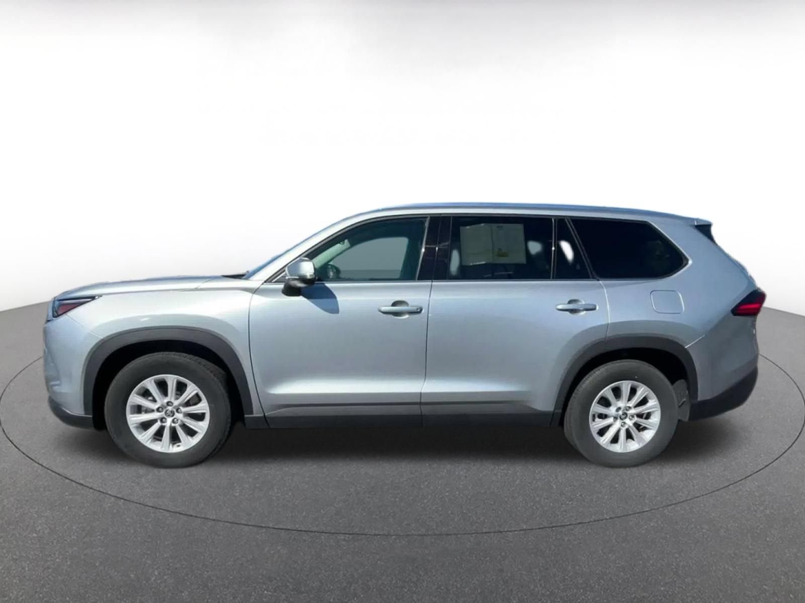 Used 2024 Toyota Grand Highlander AWD image 7