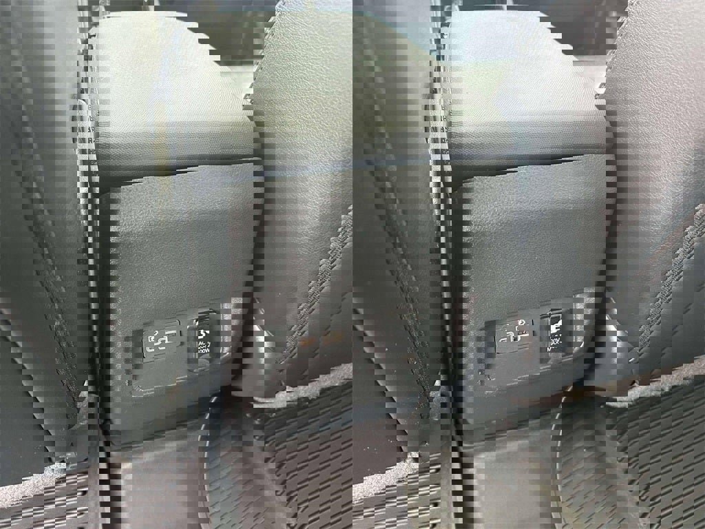 Certified 2022 Nissan Frontier PRO-4X w/ Pro-4X Premium Package image 14