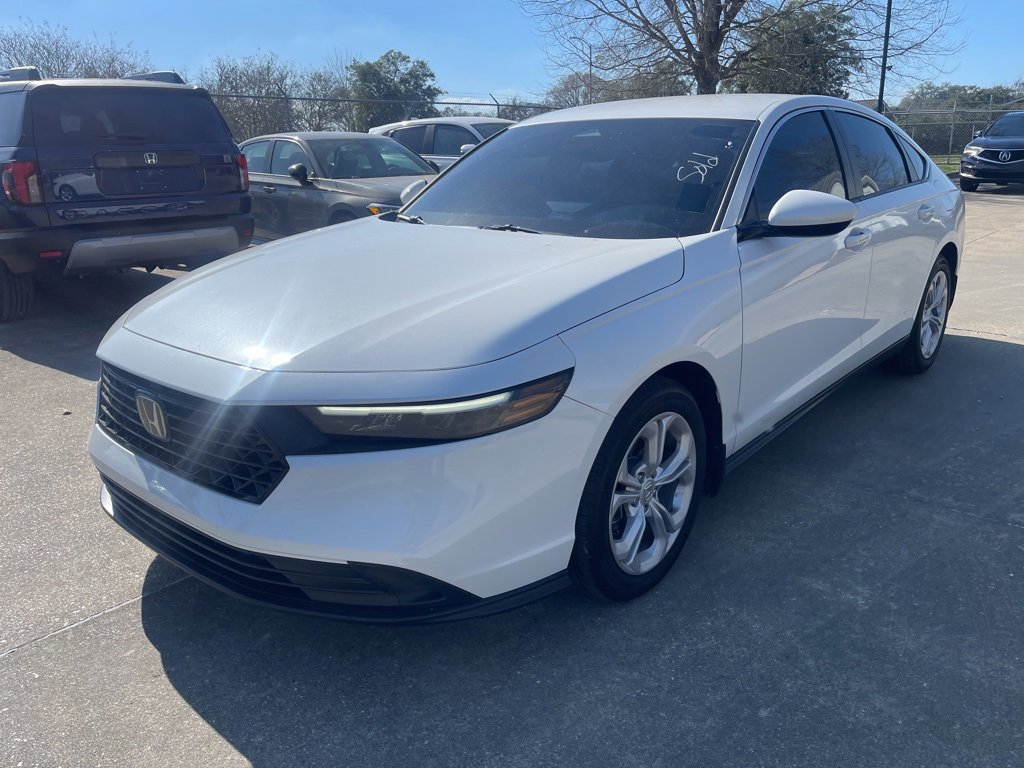 Used 2025 Honda Accord LX image 1