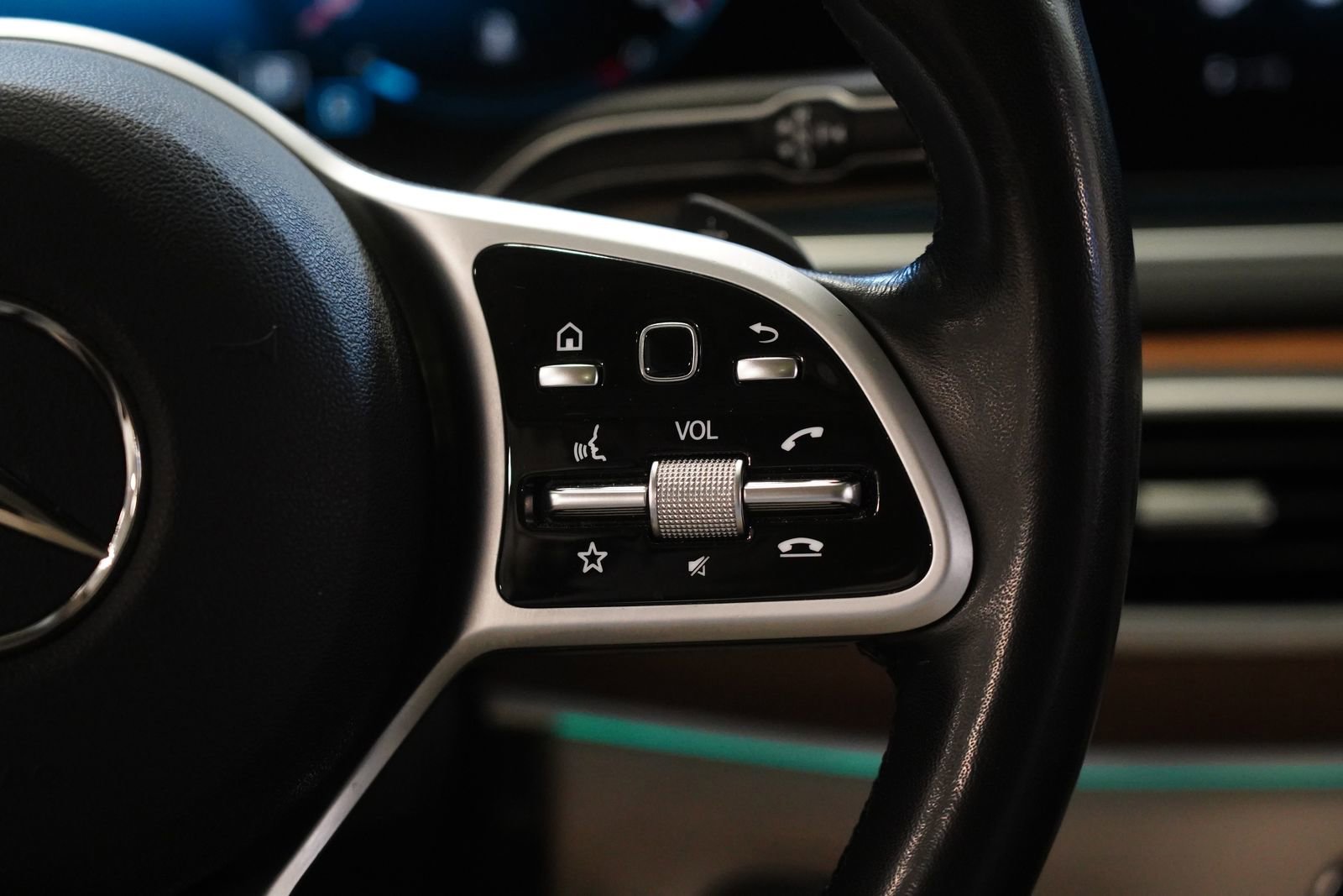 Certified 2021 Mercedes-Benz GLE 350 4MATIC image 17