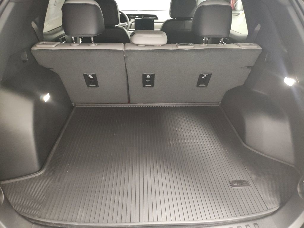 New 2026 GMC Terrain Elevation w/ Elevation Premium Package image 15